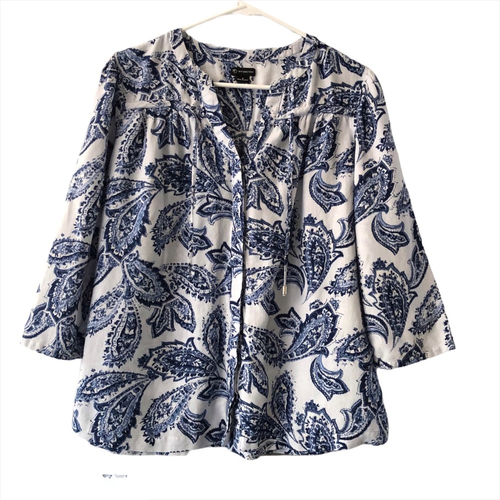 NEW DIRECTION floral‎ blue/White women’s top Sz S